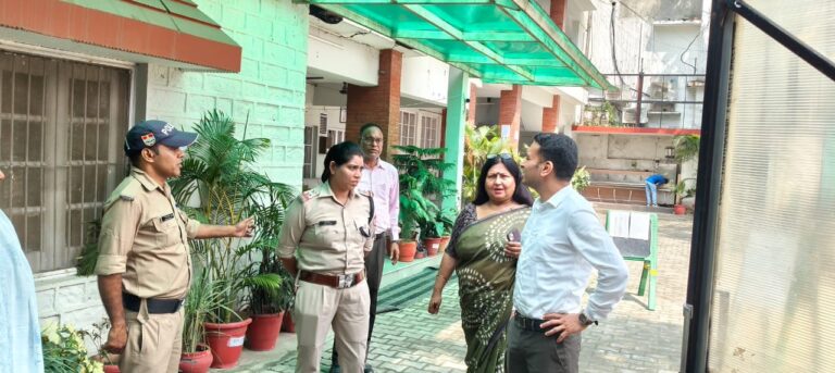 Nainital: सख्त निगरानी में सम्पन्न हुई स्नातक स्तरीय परीक्षा, SSP नैनीताल प्रहलाद मीणा ने खुद लिया सुरक्षा इंतजामों का जायजा