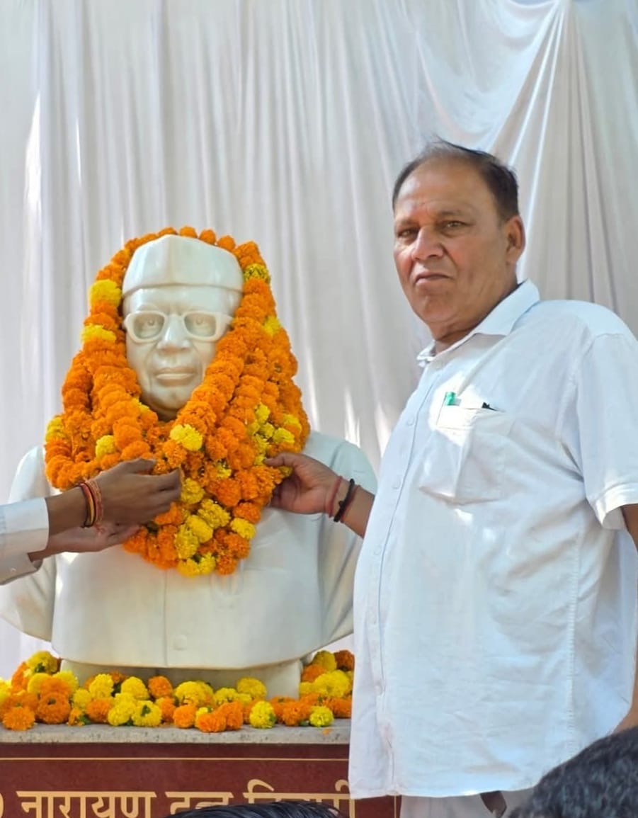 Haldwani: विकास पुरुष नारायण दत्त तिवारी को श्रद्धांजलि, हल्द्वानी मंडी परिसर में प्रतिमा अनावरण और पार्क का उद्घाटन