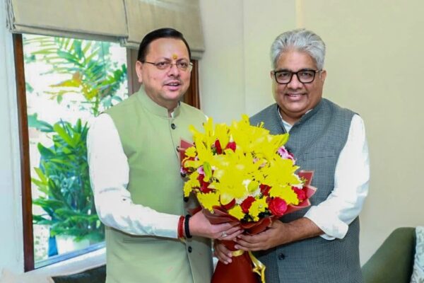 New Delhi: मुख्यमंत्री धामी ने केंद्रीय मंत्री भूपेंद्र यादव से की मुलाकात, हल्द्वानी में खेल विश्वविद्यालय और 7 जल विद्युत परियोजनाओं की अनुमति को लेकर किया अनुरोध