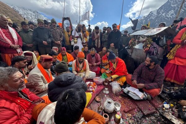 Rudraprayag: भकुंट भैरवनाथ जी के कपाट बंद, अब केदारनाथ धाम के कपाट बंद होने की तैयारियां शुरू