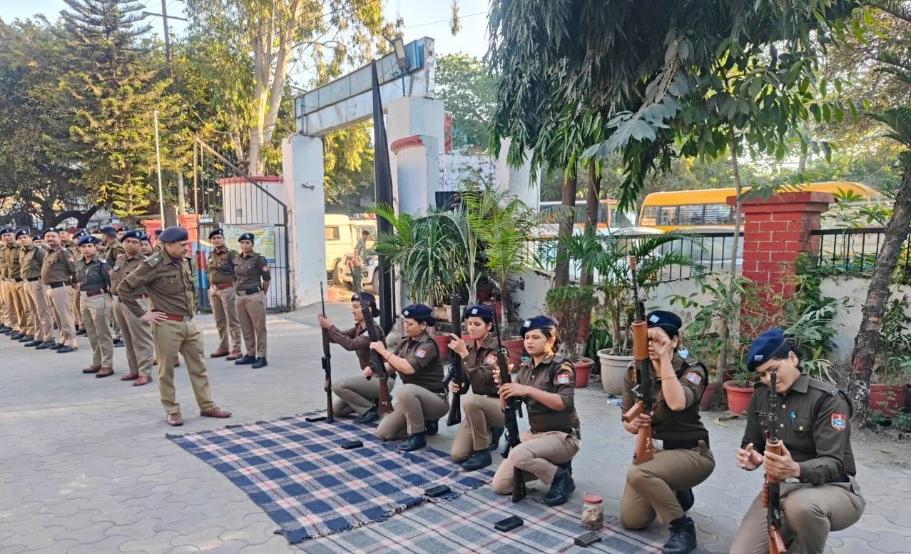 Nainital: नैनीताल पुलिस में फिटनेस और स्मार्ट पुलिसिंग की नई पहल, मंगलवार परेड से बढ़ा जवानों का मनोबल