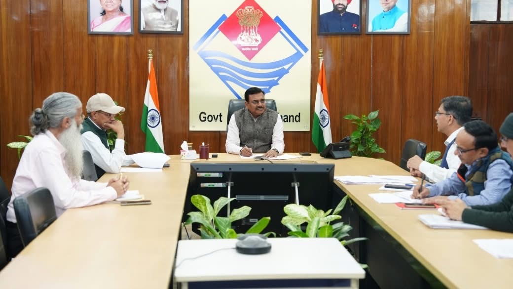 Dehradun: मुख्य सचिव की अध्यक्षता में सीएम घोषणाओं की समीक्षा बैठक, 3,575 में से 2,215 घोषणाएं पूरी