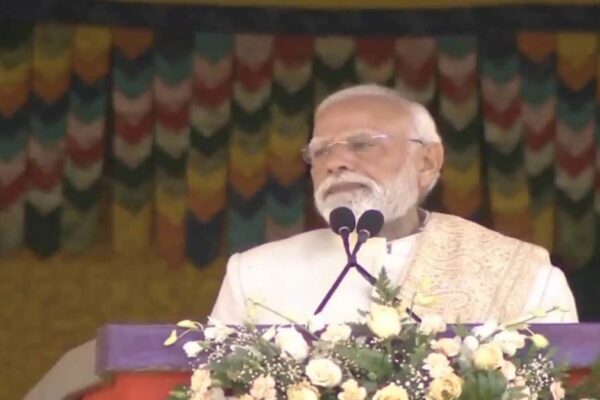 Bhutan: प्रधानमंत्री मोदी ने दिल्ली कार धमाके पर जताई गहरी चिंता, दोषियों पर कड़ी कार्रवाई का भरोसा