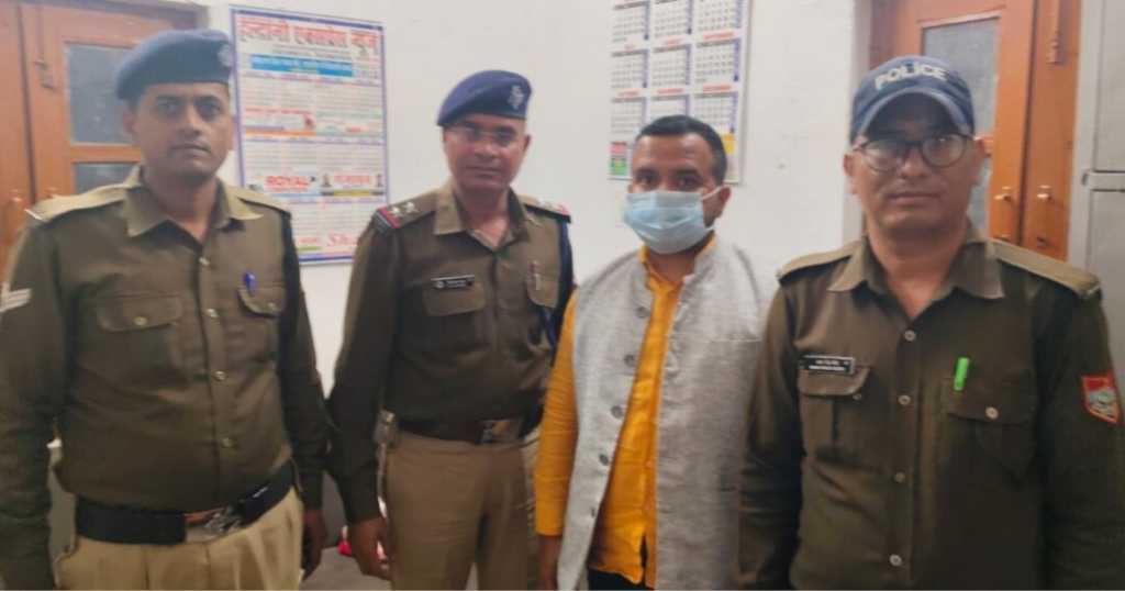 Haldwani: हल्द्वानी में गोवंश प्रकरण पर भड़काऊ पोस्ट मामले में तीन आरोपितों पर मुकदमा, एक हिरासत में