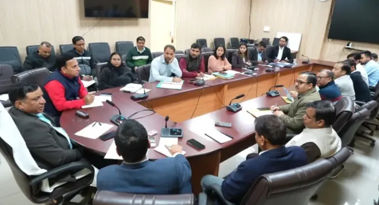 Dehradun: सूचना महानिदेशक बंशीधर तिवारी ने सरकारी योजनाओं के प्रभावी प्रचार और मीडिया समन्वय को और सुदृढ़ करने के दिए निर्देश