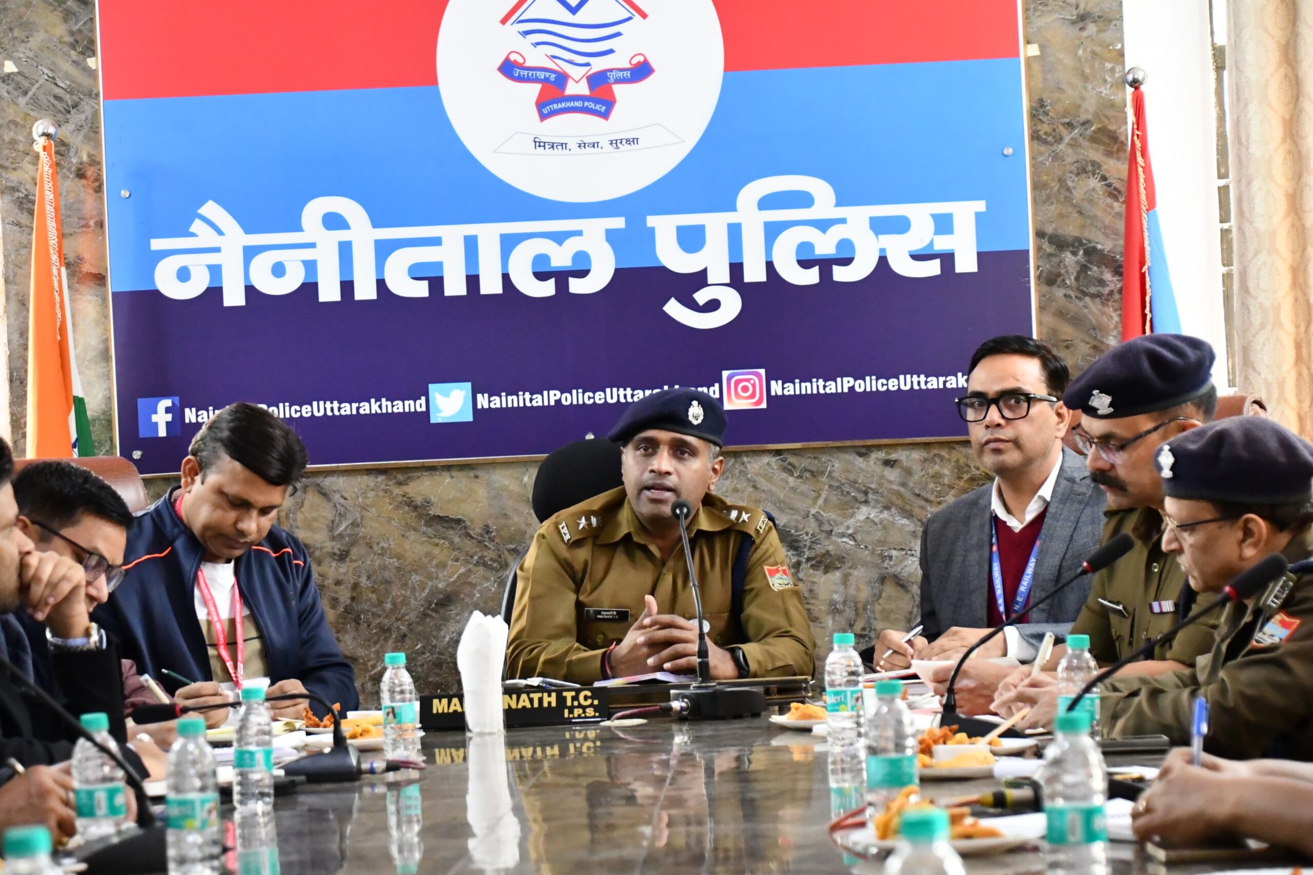 Haldwani: बनभूलपुरा रेलवे भूमि अतिक्रमण निर्णय से पहले नैनीताल में सुरक्षा अलर्ट, जिलाधिकारी–वरिष्ठ पुलिस अधीक्षक ने विभागों को दिए सख्त निर्देश
