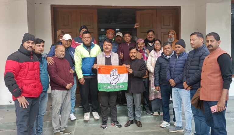 Haldwani: स्वराज आश्रम में मना कांग्रेस का 140वां स्थापना दिवस, आज़ादी से आधुनिक भारत तक पार्टी के योगदान पर हुई विचार गोष्ठी