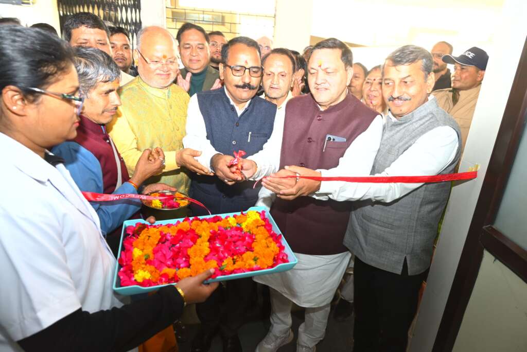 Haldwani: हल्द्वानी बेस अस्पताल में 9-बेड का नया आईसीयू शुरू, कुमाऊं के गंभीर मरीजों को अब नहीं जाना पड़ेगा हायर सेंटर