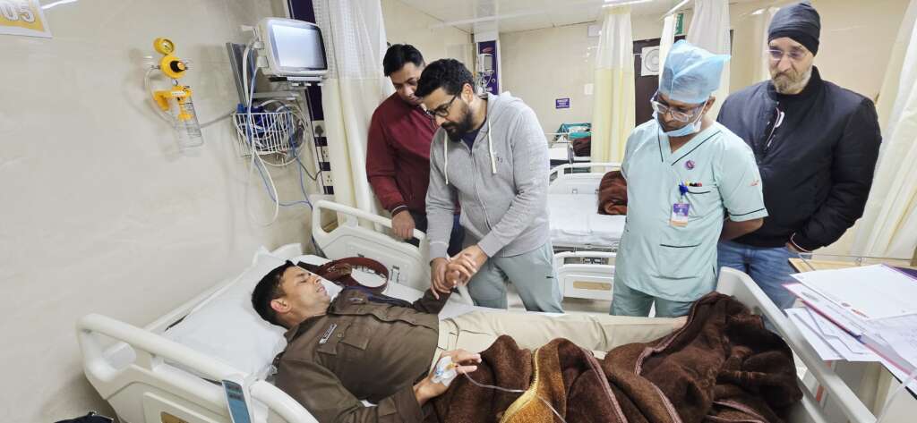 Haldwani: चेकिंग के दौरान तेज रफ्तार स्कार्पियो ने चौकी इंचार्ज अनिल कुमार को मारी टक्कर