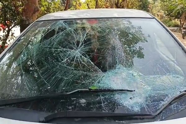 Ramnagar: रामनगर में दिनदहाड़े गोलियों की तड़तड़ाहट, खड़ी कार पर ताबड़तोड़ फायरिंग से इलाके में मची दहशत