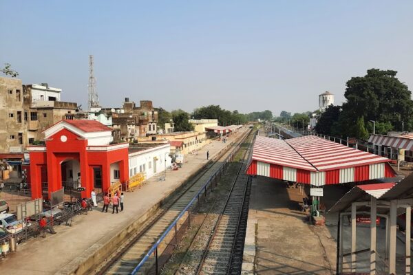 Lalkuan: 1 जनवरी से बदली रेलवे समय-सारणी, ट्रेनों के चलने और पहुंचने के समय संशोधित