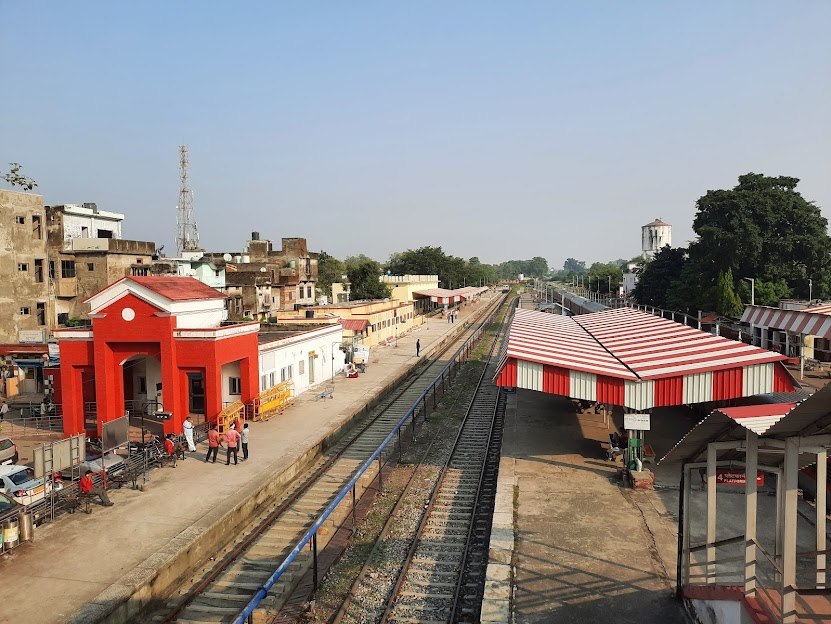 Lalkuan: 1 जनवरी से बदली रेलवे समय-सारणी, ट्रेनों के चलने और पहुंचने के समय संशोधित