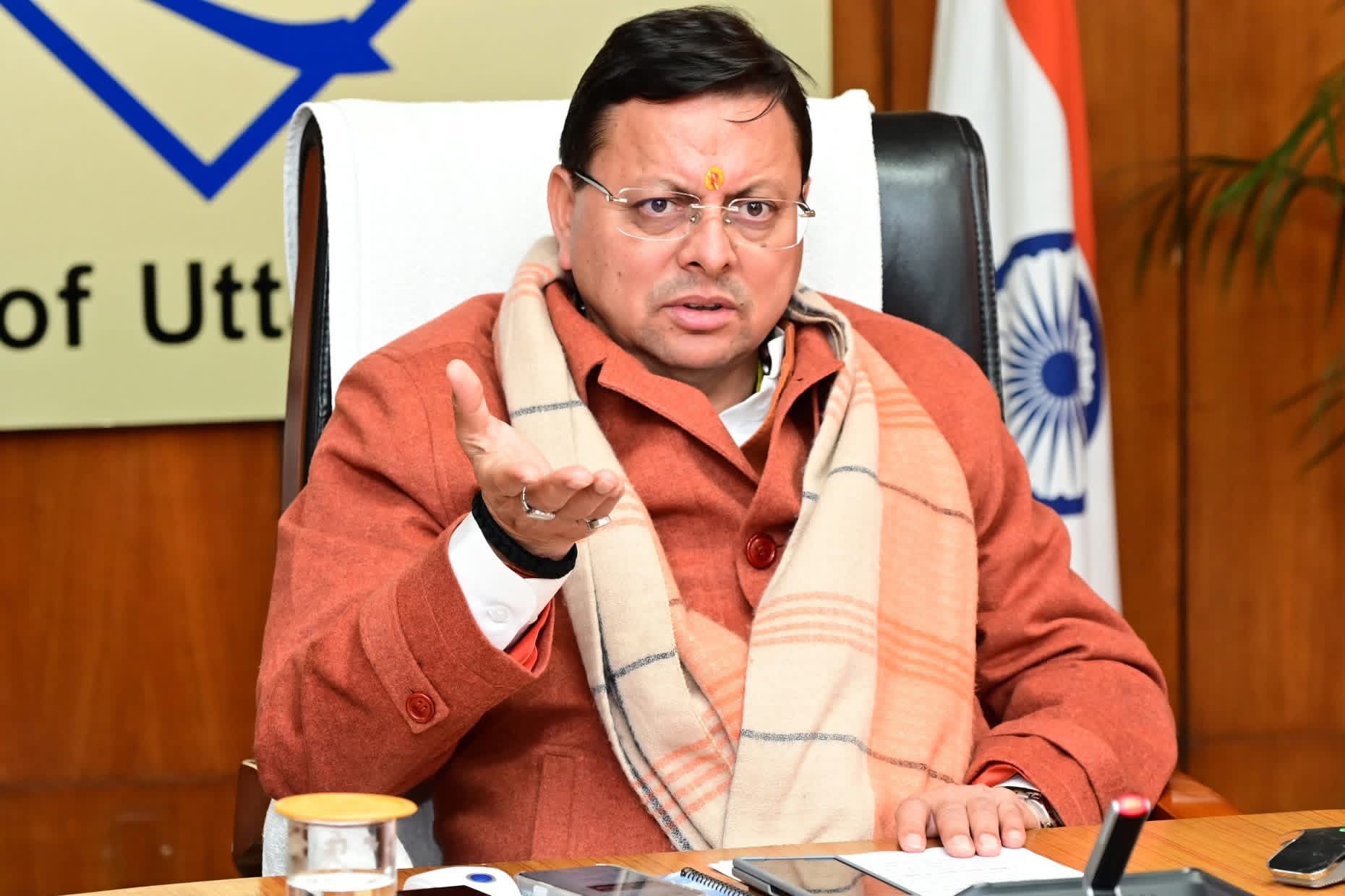 Dehradun: नव वर्ष 2026 को लेकर मुख्यमंत्री धामी सख्त, 05 जनवरी तक यातायात व कानून व्यवस्था पर विशेष निगरानी के निर्देश