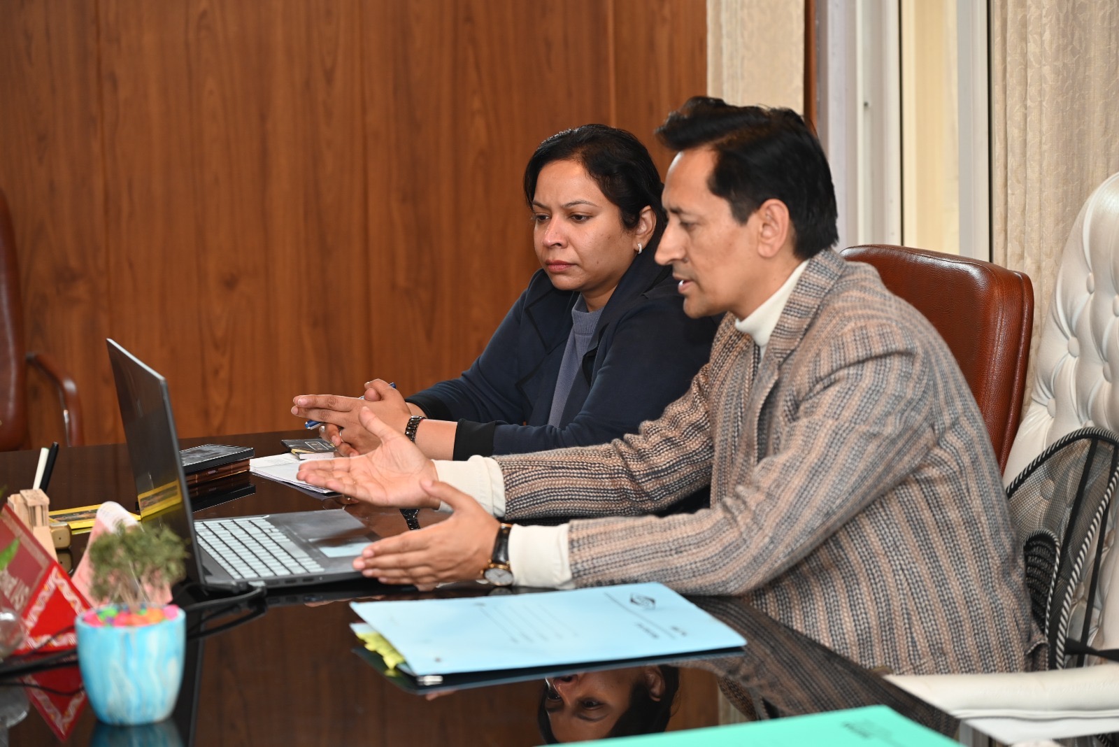 Haldwani: प्रमुख धार्मिक स्थलों पर भीड़ नियंत्रण के कड़े निर्देश, श्रद्धालुओं की सुरक्षा और व्यवस्था सर्वोच्च प्राथमिकता