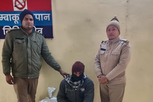 Nainital: अवैध कच्ची शराब तस्करी पर नैनीताल पुलिस का शिकंजा, चोरगलिया क्षेत्र से दो तस्कर गिरफ्तार