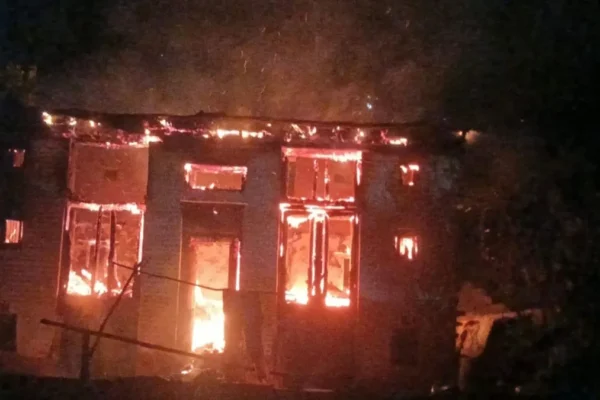 Rudrapur: रुद्रपुर में टायर फैक्ट्री में भीषण आग, शॉर्ट सर्किट से लाखों का नुकसान