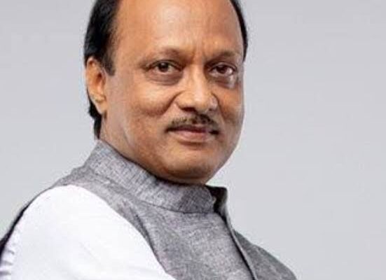 Maharashtra: महाराष्ट्र के डिप्टी सीएम अजित पवार का विमान हादसे में निधन, बारामती में लैंडिंग के दौरान चार्टर प्लेन क्रैश