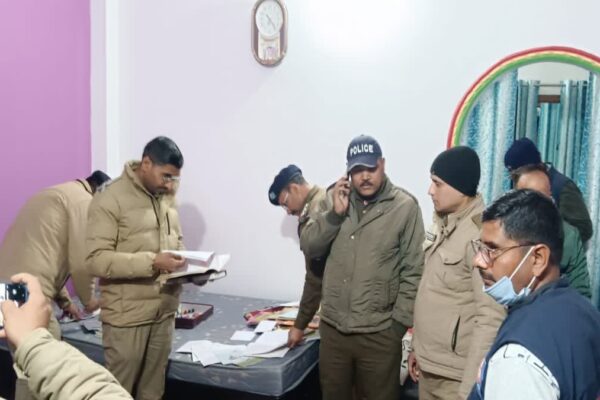 Pithoragarh: पिथौरागढ़ में 12 वर्षीय छात्र की संदिग्ध मौत, कमरे में लटका मिला शव