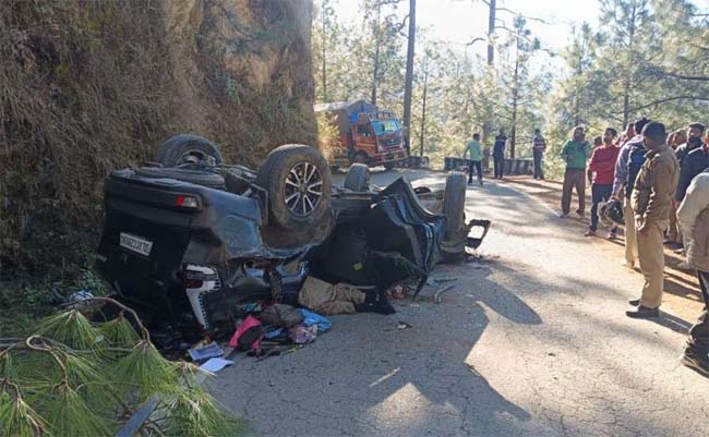 Uttarakhand: कुमाऊं में दर्दनाक हादसा, तेज रफ्तार स्कॉर्पियो खाई में गिरने से दो की मौत और एक गंभीर