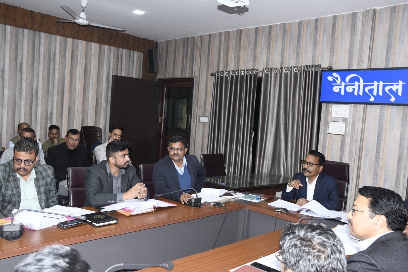 Haldwani: राजस्व मामलों में ढिलाई बर्दाश्त नहीं, डीएम रयाल ने दिए त्वरित निस्तारण के सख्त निर्देश
