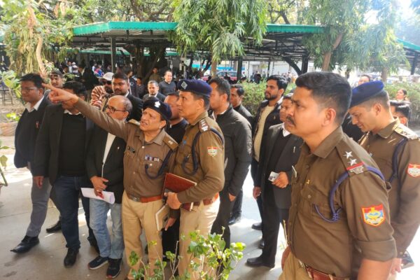 Nainital: ईमेल से धमकी के बाद नैनीताल पुलिस अलर्ट, न्यायालय परिसरों में डॉग स्क्वाड और BDS टीमों की सघन चेकिंग