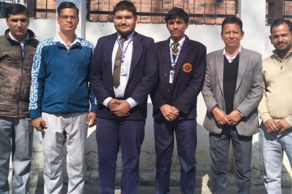 Haldwani: जेईई में सिंथिया सीनियर सेकेंडरी स्कूल हल्द्वानी का परचम, शौर्य कत्युरा 97.38 व भावेश जोशी 91.11 परसेंटाइल के साथ चमके