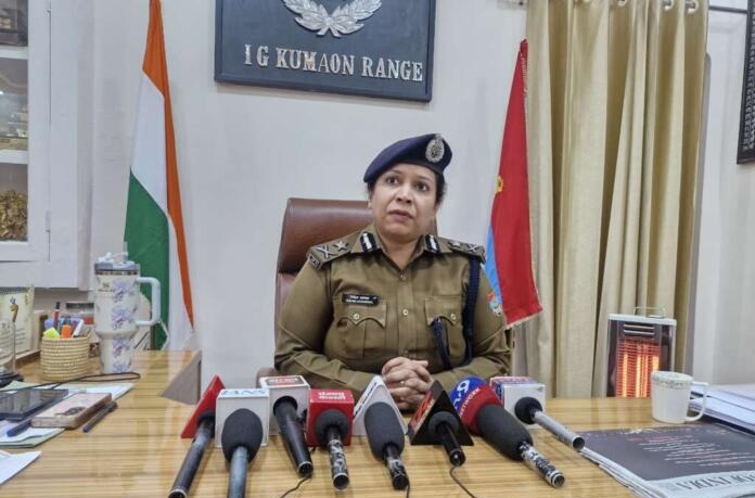 Haldwani: धनंजय गिरी भूमि धोखाधड़ी मामला में कुमाऊँ पुलिस का बड़ा एक्शन, विवेचक निलंबित और पीड़ितों को धन वापसी के लिए SIT सक्रिय