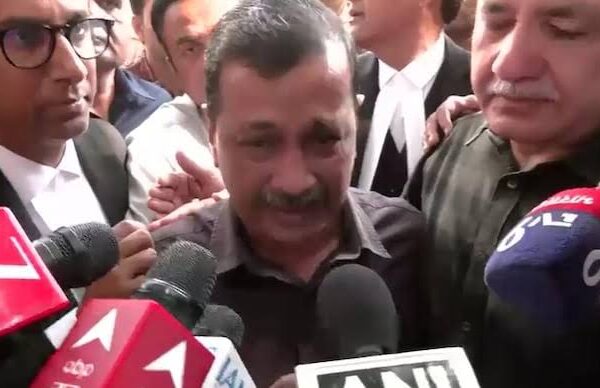 New Delhi: दिल्ली आबकारी केस में केजरीवाल-सिसोदिया बरी, राऊज एवेन्यू कोर्ट ने CBI की चार्जशीट पर उठाए सवाल