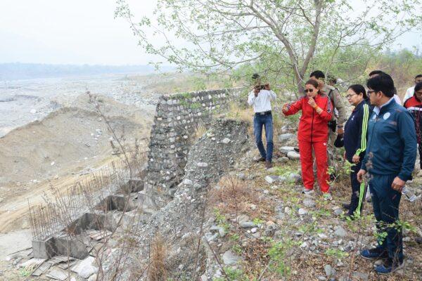 Haldwani: गौलापार में खेल विश्वविद्यालय का सपना साकार होने की ओर, मंत्री रेखा आर्या ने किया भूमि निरीक्षण
