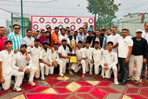 Haldwani: जिला क्रिकेट लीग फाइनल में जीएनजी ने एचसीसी को 86 रनों से हराया, लक्ष्य राय चंदानी का 193 रनों का तूफानी शतक