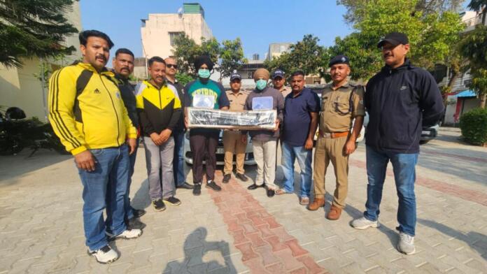 Rudrapur: रुद्रपुर में STF की बड़ी कार्रवाई में ऑटोमैटिक हथियारों के साथ दो तस्कर गिरफ्तार, उत्तराखंड-यूपी गैंग का नेटवर्क ध्वस्त