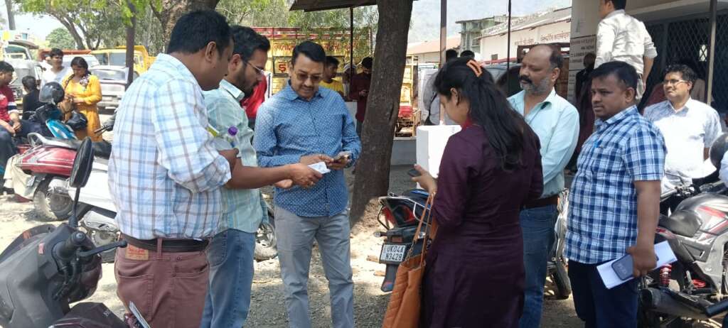 Haldwani: हल्द्वानी में गैस संकट पर प्रशासन सख्त, सिटी मजिस्ट्रेट के निरीक्षण के बाद कई इलाकों में शुरू हुई आपूर्ति