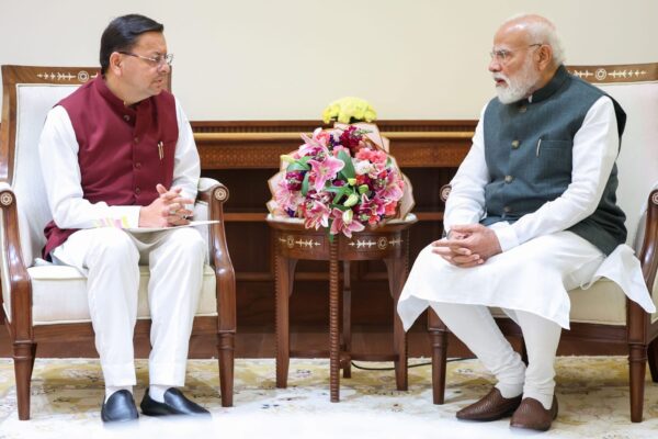 New Delhi: दिल्ली में पीएम मोदी से मिले सीएम धामी, उत्तराखंड विकास परियोजनाओं पर हुई विस्तृत चर्चा