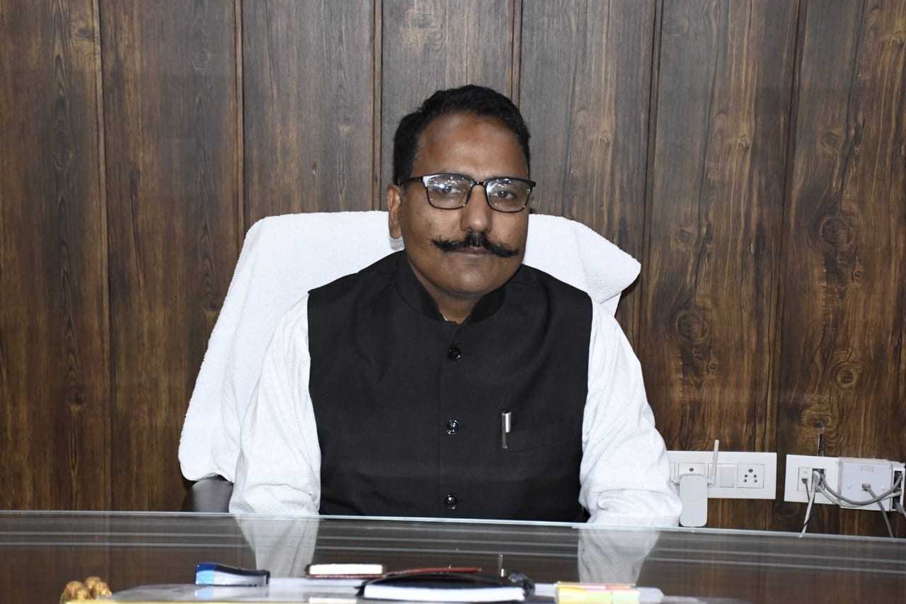 Nainital: नैनीताल में रसोई गैस कालाबाजारी पर सख्ती, क्यूआरटी सक्रिय; ‘पहले आओ-पहले पाओ’ से होगी गैस आपूर्ति