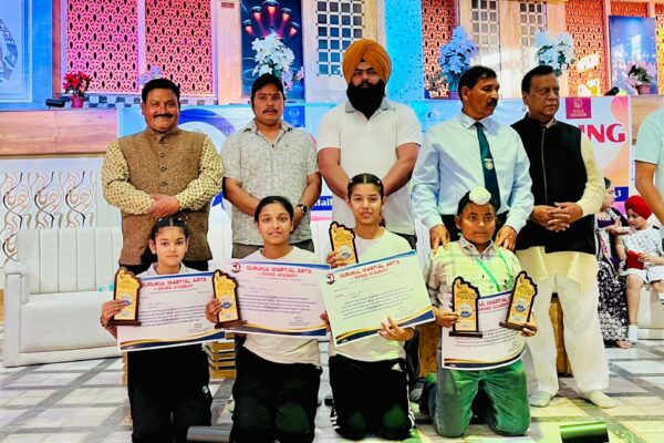 Kashipur: काशीपुर में अंतरराष्ट्रीय खिलाड़ियों का भव्य सम्मान, राज्य मंत्री सीमा चौहान ने बढ़ाया हौसला