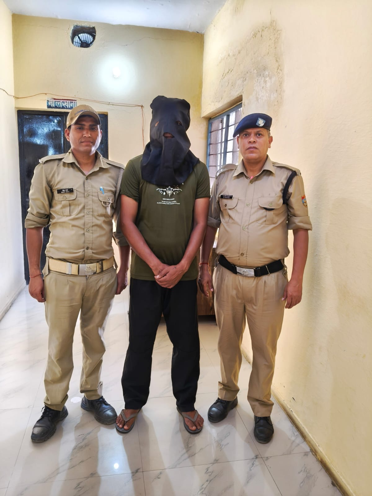 Haldwani: नैनीताल पुलिस ने फर्जी ‘मेजर’ बनकर घूम रहा युवक किया गिरफ्तार, सेना की वर्दी के दुरुपयोग का खुलासा