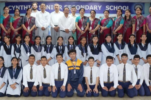 Haldwani: सिंथिया स्कूल में सीबीएसई 10वीं रिजल्ट का जश्न, मेधावी छात्रों का सम्मान