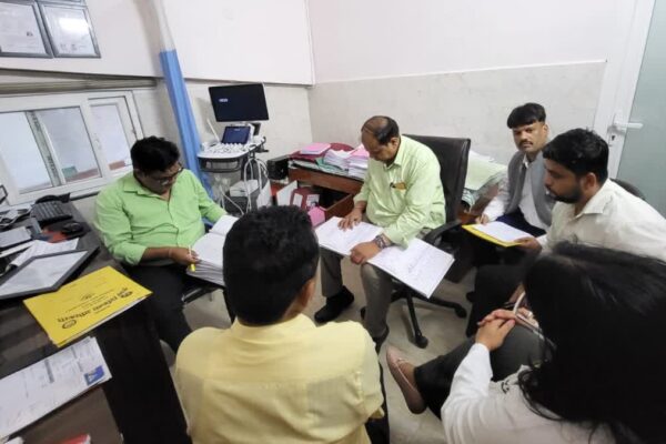 Rudrapur: रुद्रपुर में स्वास्थ्य विभाग की बड़ी कार्रवाई में 9 अल्ट्रासाउंड केंद्रों पर छापेमारी, नियम उल्लंघन पर 2 मशीनें सील