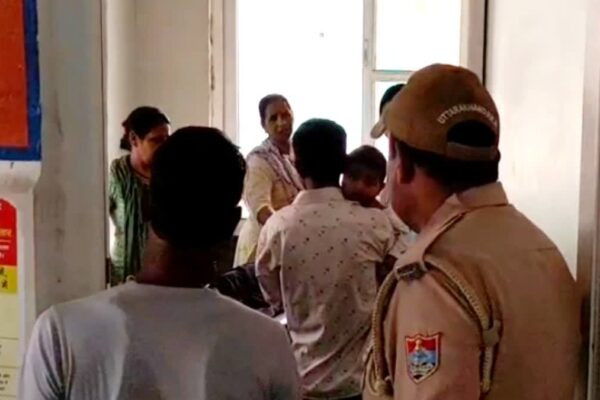 Rudrapur: रुद्रपुर में संदिग्ध हालात में युवक की मौत, किराए के कमरे में फंदे से लटका मिला शव