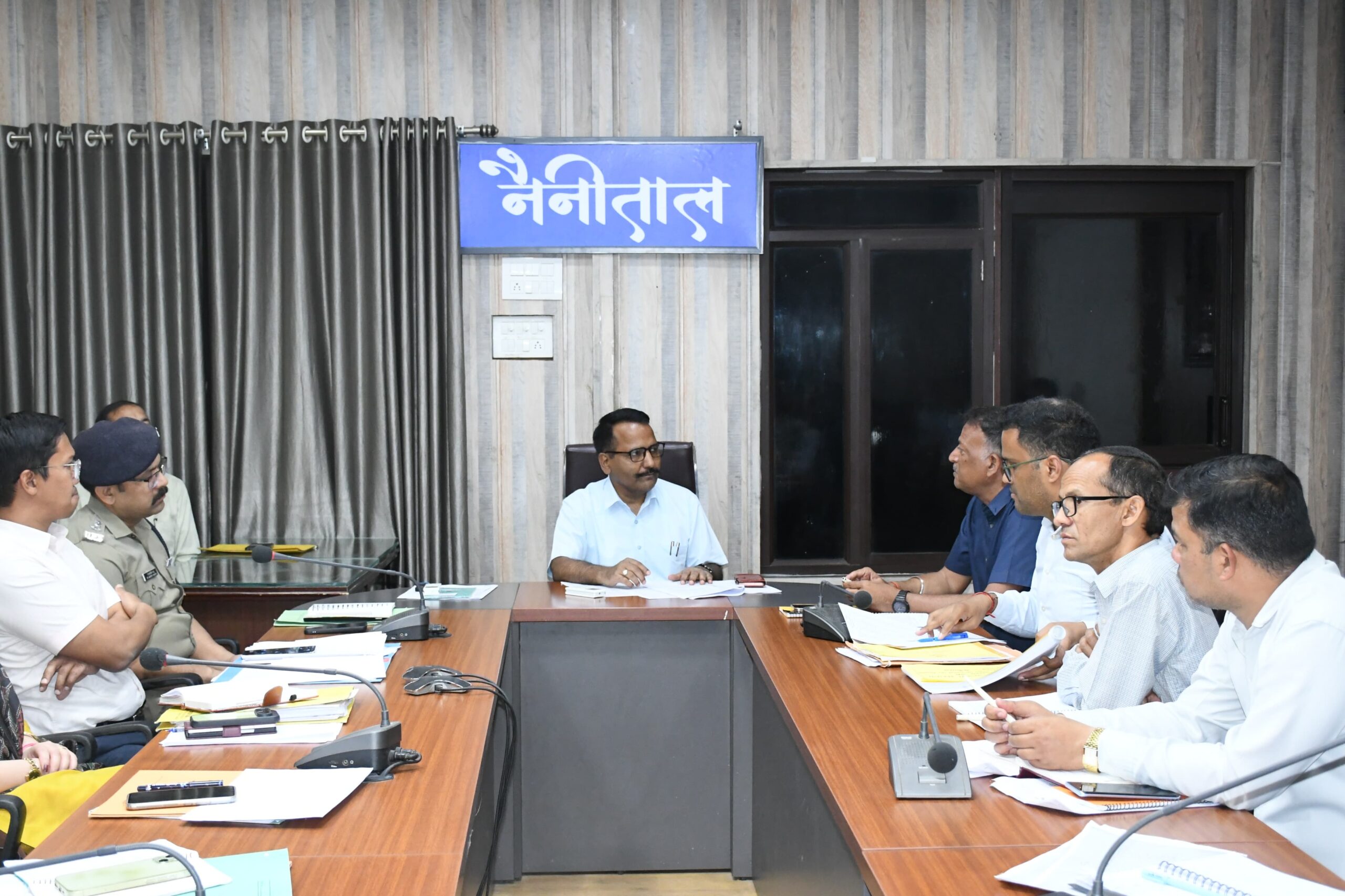 Haldwani: जनता की जरूरतों पर केंद्रित होगी जिला योजना 2026-27, डीएम रयाल ने दिए सख्त निर्देश