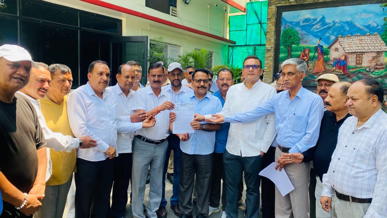 Haldwani: वनाग्नि पर कांग्रेस का प्रशासन को ज्ञापन, रोकथाम के लिए ठोस कार्ययोजना लागू करने की मांग