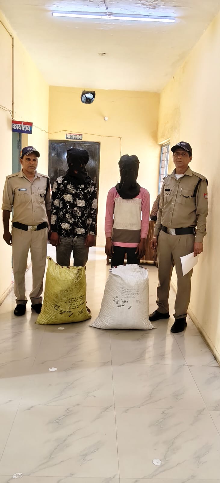 Haldwani: मिशन ड्रग फ्री देवभूमि के तहत काठगोदाम पुलिस और एसओजी की बड़ी कार्रवाई, 19.93 किलो डोडा पोस्त के साथ दो तस्कर गिरफ्तार