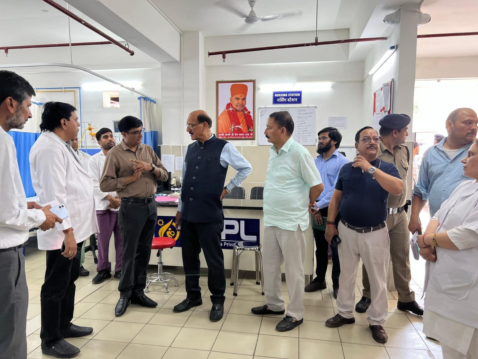 Haridwar: हरिद्वार जिला अस्पताल की बदहाल सफाई व्यवस्था पर भड़के स्वास्थ्य मंत्री सुबोध उनियाल, सीएमएस को लगाई कड़ी फटकार (देखें वीडियो) Haridwar