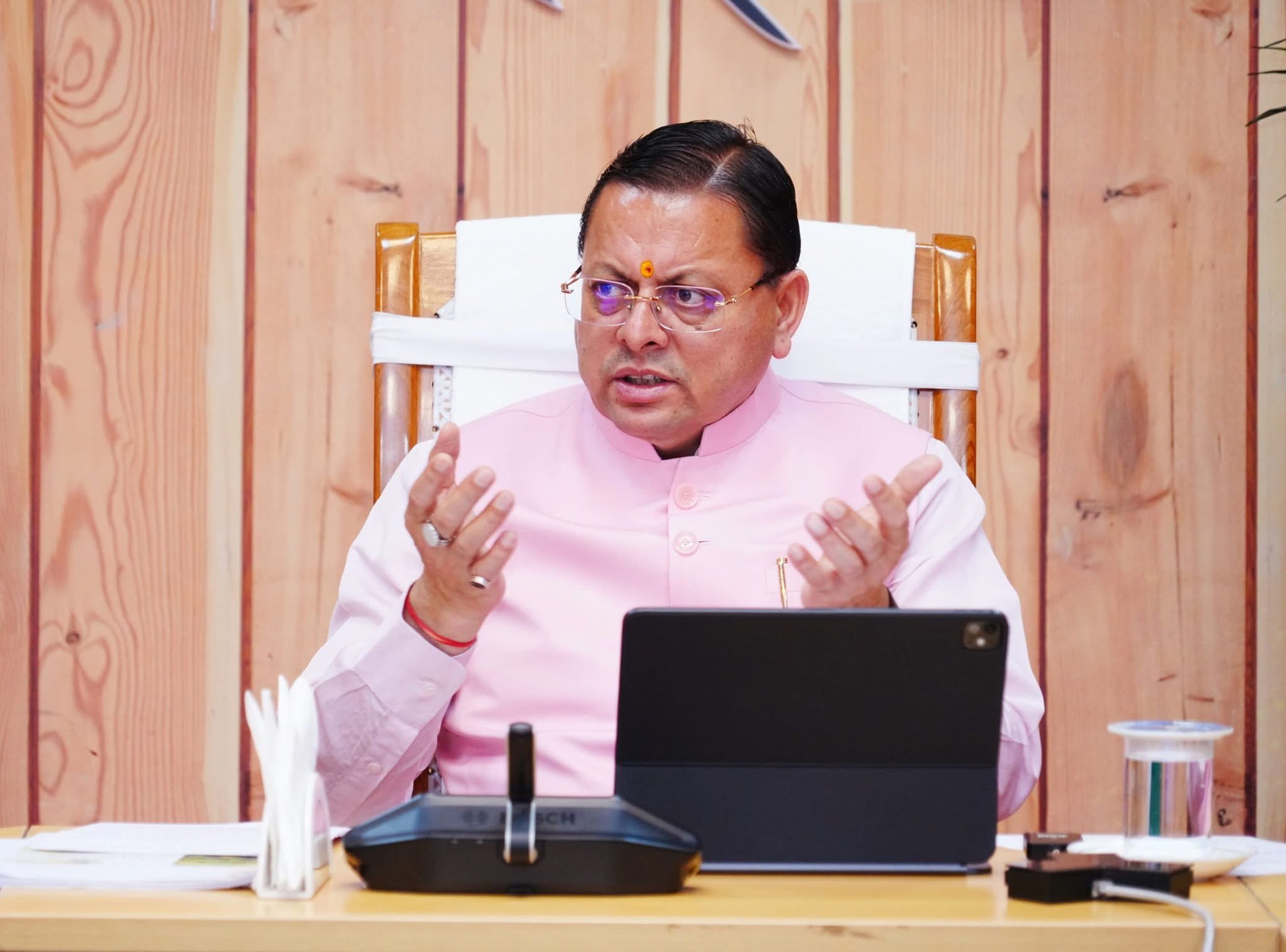 Khatima: सरकारी भूमि, वक्फ और शत्रु संपत्तियों की होगी जांच, सीएम धामी ने अधिकारियों को दिए सख्त आदेश