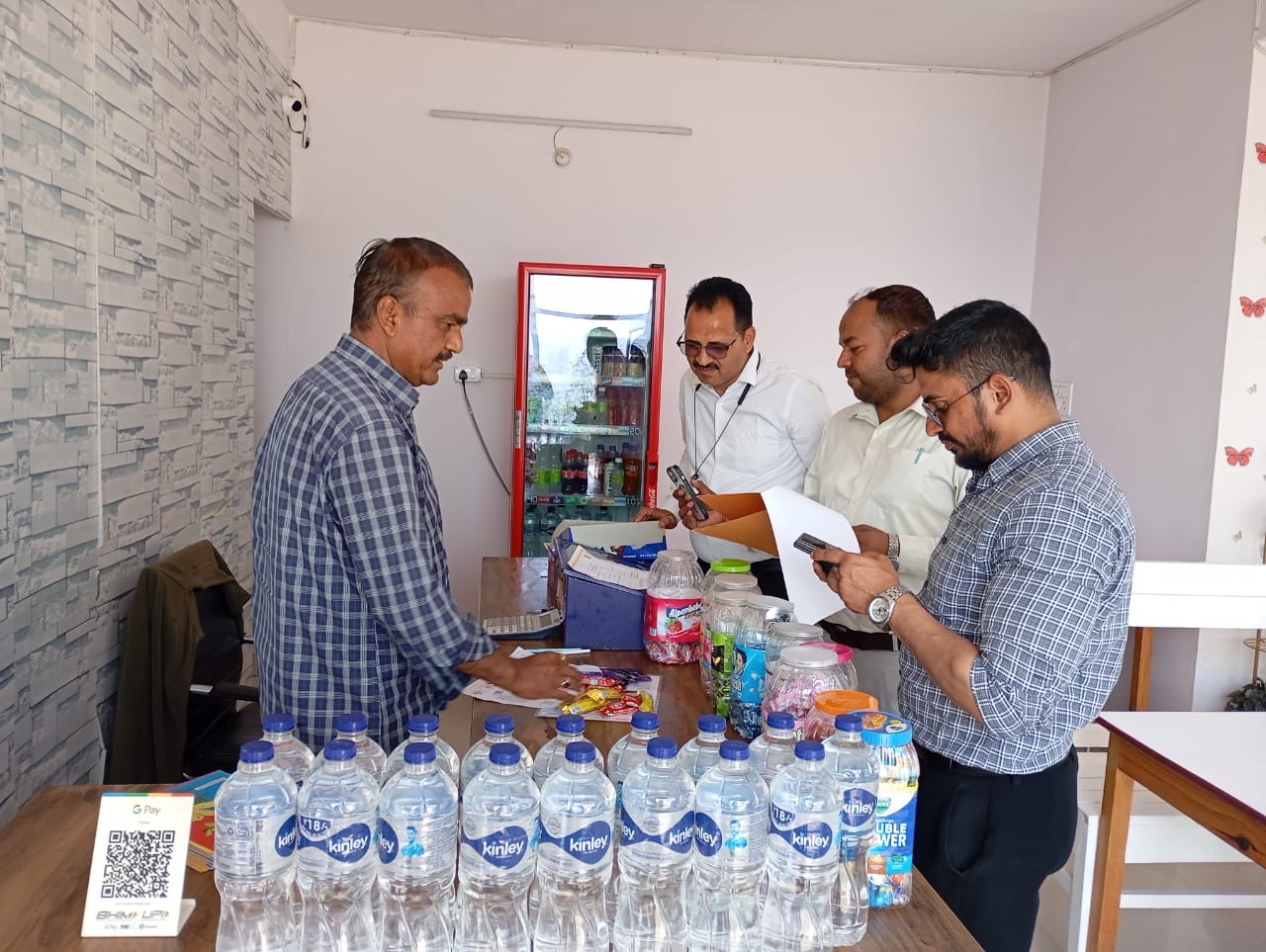 Nainital: नैनीताल में होम स्टे पर प्रशासन का सख्त अभियान, 35 अवैध और 123 मानकों के विपरीत संचालित इकाइयों पर कार्रवाई