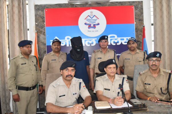 Haldwani: हल्द्वानी के पीपलपड़ाव जंगल में वन कर्मी की हत्या का खुलासा, शराब के नशे में विवाद के बाद कुल्हाड़ी से वन कर्मी की हत्या, आरोपी गिरफ्तार