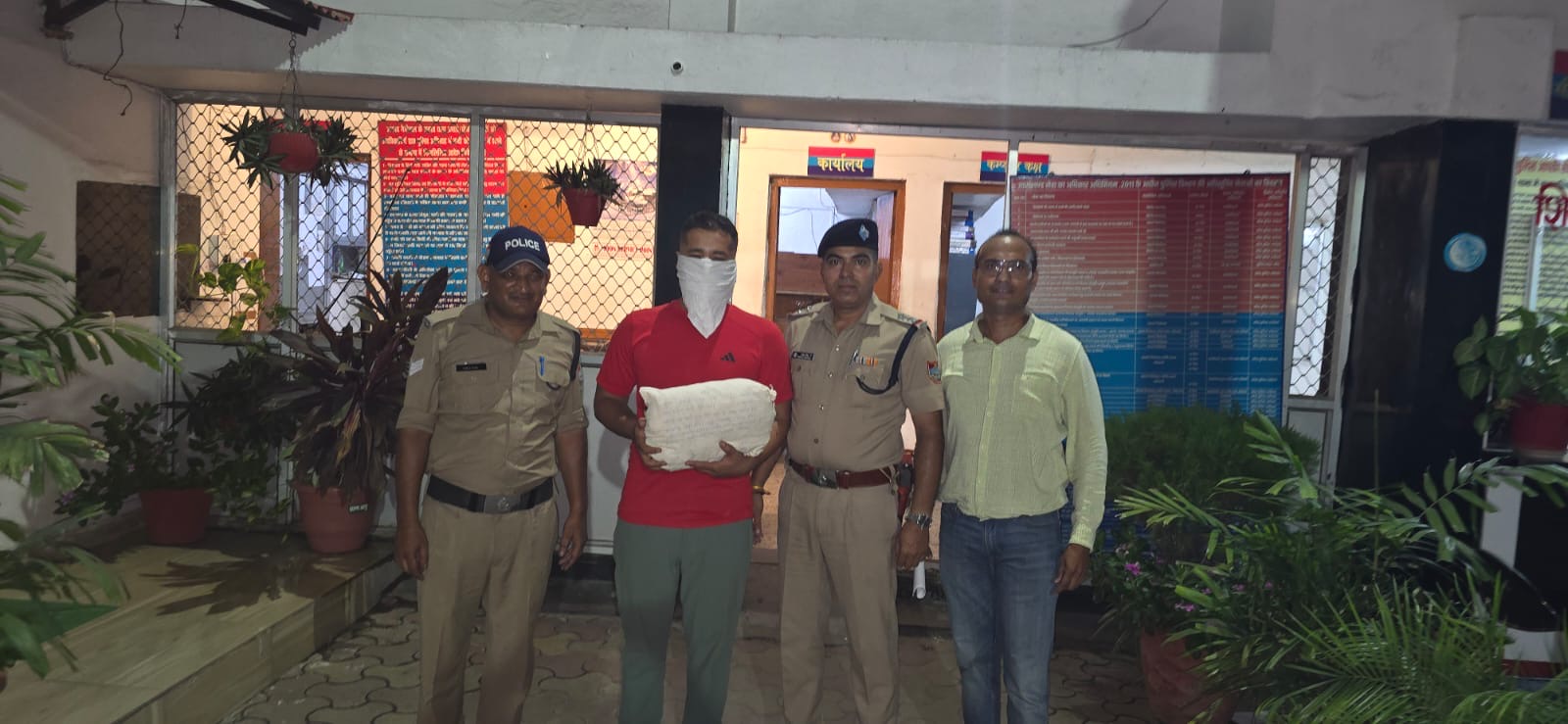 Haldwani: महिला के कपड़े चोरी कर गरिमा से खिलवाड़ करने वाला विकृतकामी गिरफ्तार, हल्द्वानी पुलिस ने सभी कपड़े किए बरामद