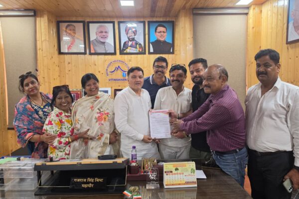 Haldwani: नगर निगम और निजी दुकानों के बढ़ते किराए पर भड़के व्यापारी, 50 प्रतिशत तक वृद्धि के खिलाफ महापौर को सौंपा ज्ञापन