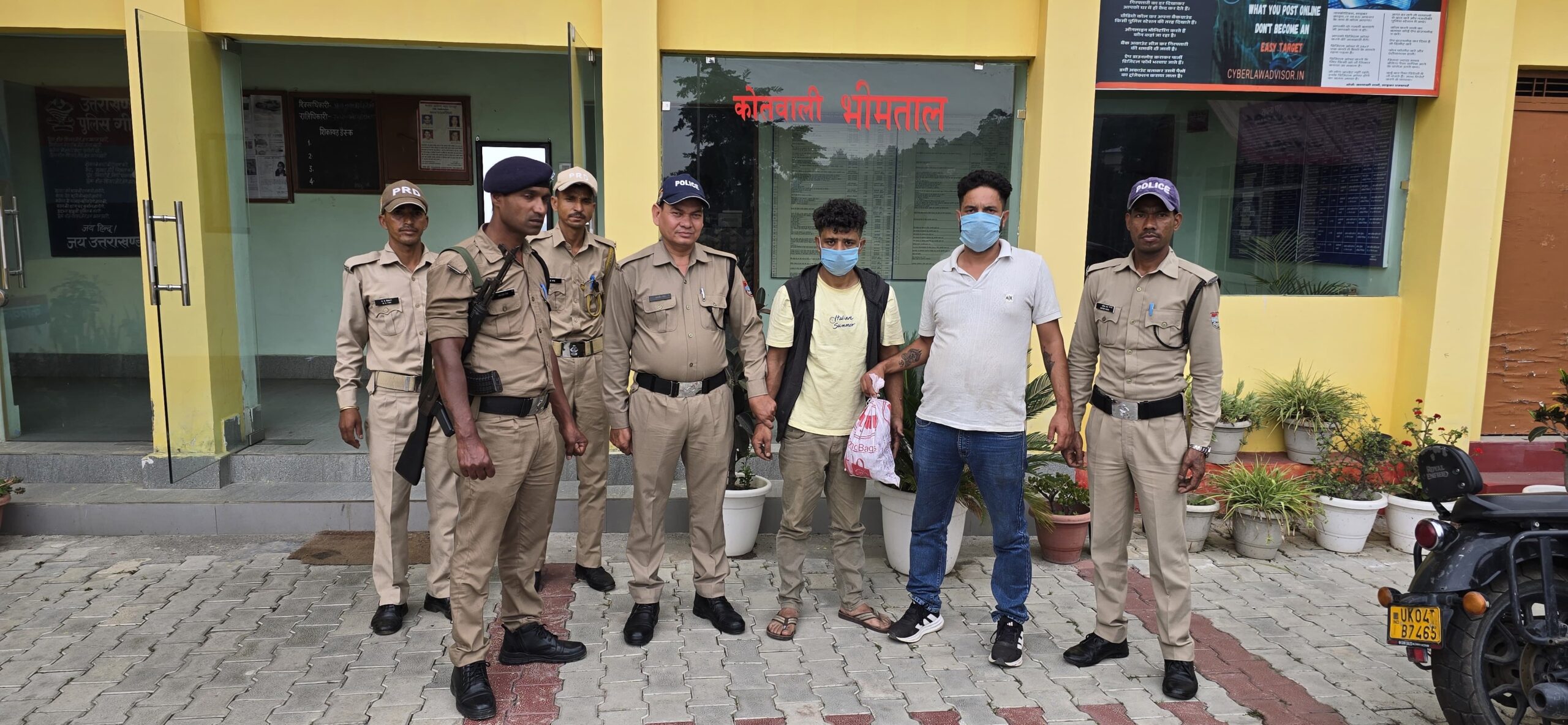 Nainital: मुर्गा सप्लाई की आड़ में चरस तस्करी का खुलासा, भीमताल में 2.683 किलो चरस के साथ दो तस्कर गिरफ्तार