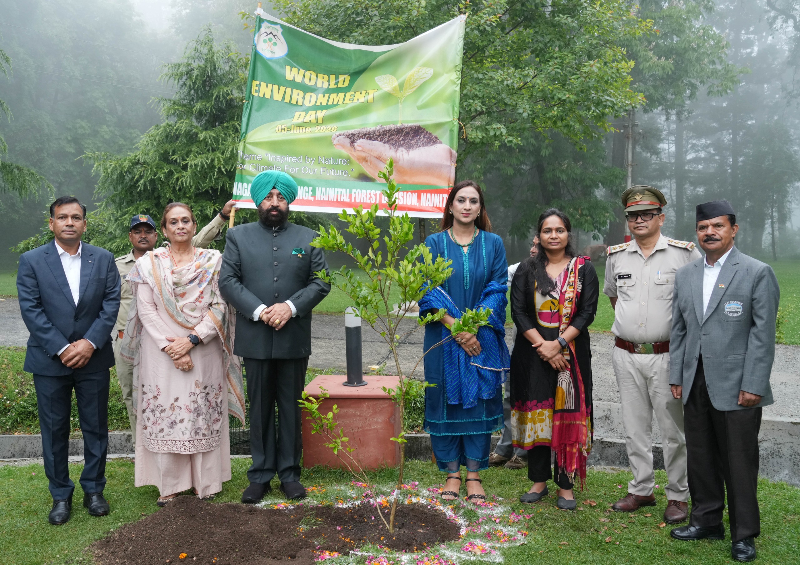 Nainital: विश्व पर्यावरण दिवस पर राज्यपाल ने लगाया रुद्राक्ष का पौधा, ‘एक पेड़ माँ के नाम’ अभियान से दिया हरित उत्तराखंड का संदेश